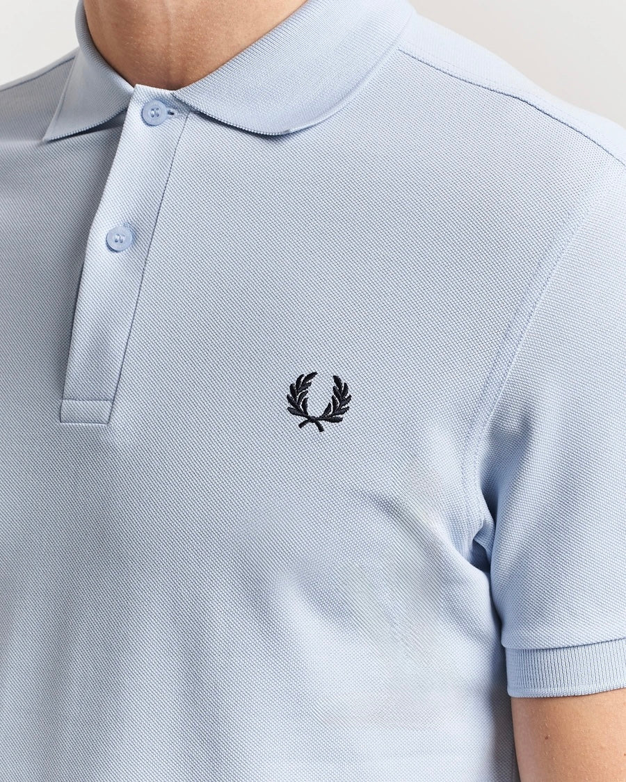 FRED PERRY (classic logo polo shirt) (blue tee, black logo)