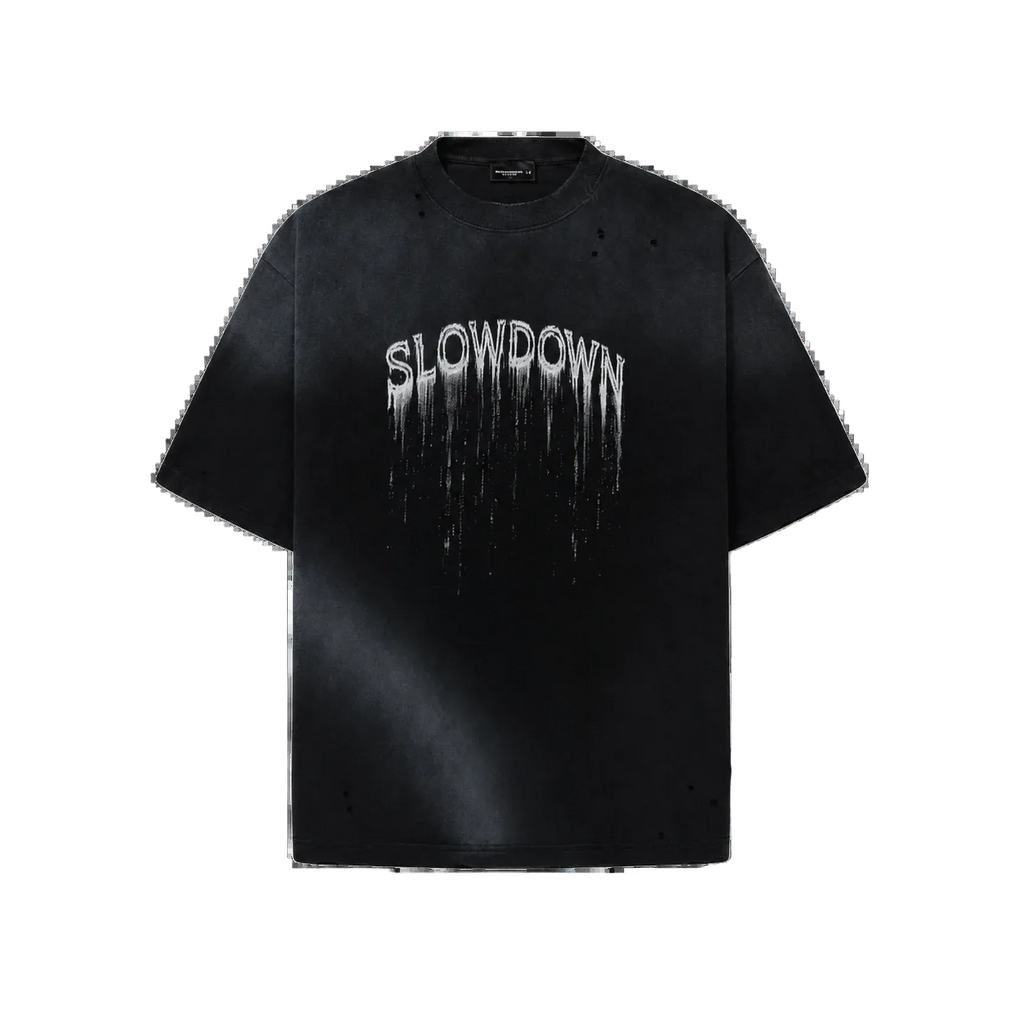 SLOWDOWN ERODED FONT BLACK TEE