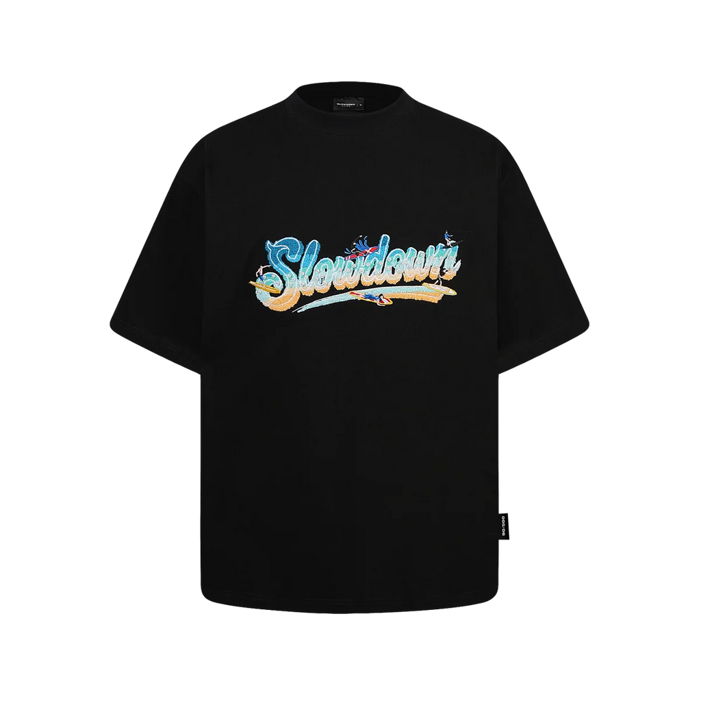 SLOWDOWN SURFING TOWEL EMBROIDERY BLACK TEE